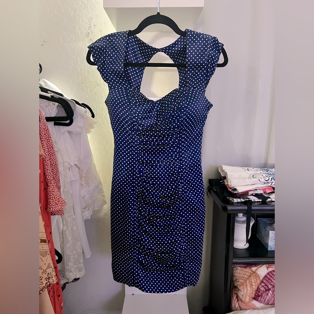 Guess by Marciano. Size 2. Side zip. Excellent condition.